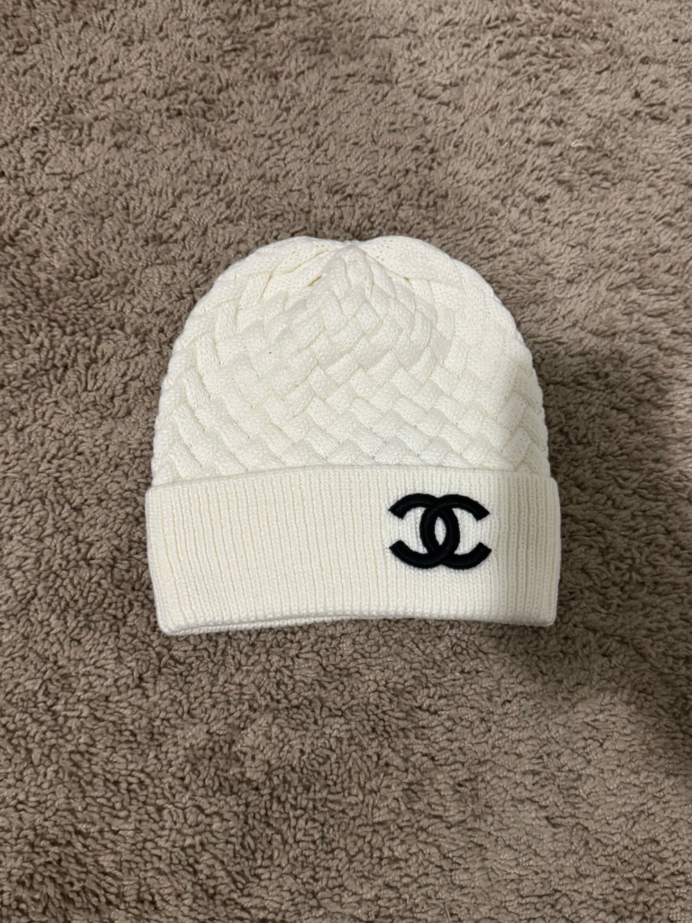 CHANEL Cream Knit Cable Beanie with Black CC Patch
